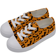 Pattern Halloween Bats  Icreate Kids  Low Top Canvas Sneakers by iCreate