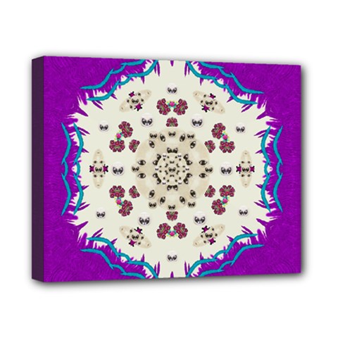 Eyes Looking For The Finest In Life As Calm Love Canvas 10  X 8  by pepitasart