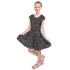 Pattern Texture Feet Dog Grey Kids  Short Sleeve Dress by HermanTelo