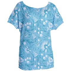 Blue White Flowers Women s Oversized Tee by Eskimos
