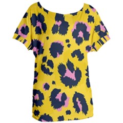 Leopard-print-seamless-pattern Women s Oversized Tee by Jancukart