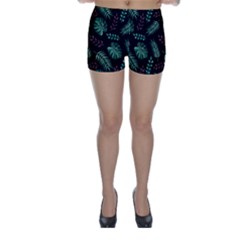Geometric-seamless-pattern Skinny Shorts by Amaryn4rt