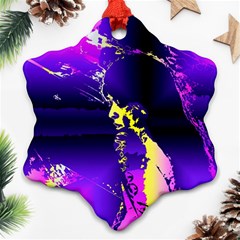 Garth Ornament (snowflake) by MRNStudios
