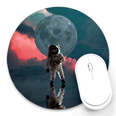 Astronaut-moon-space-nasa-planet Round Mousepads by Jancukart