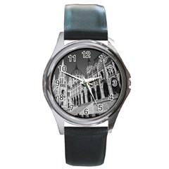Architecture-parliament-landmark Round Metal Watch by Ket1n9